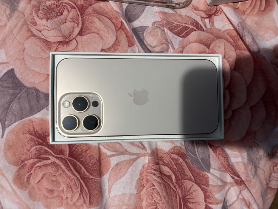 Iphone 16 pro max desert titanium 3700lei
