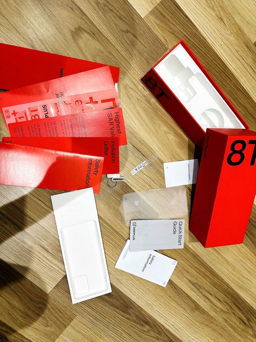 Cutie Telefon One Plus 8T cu carticele ! Poze Reale