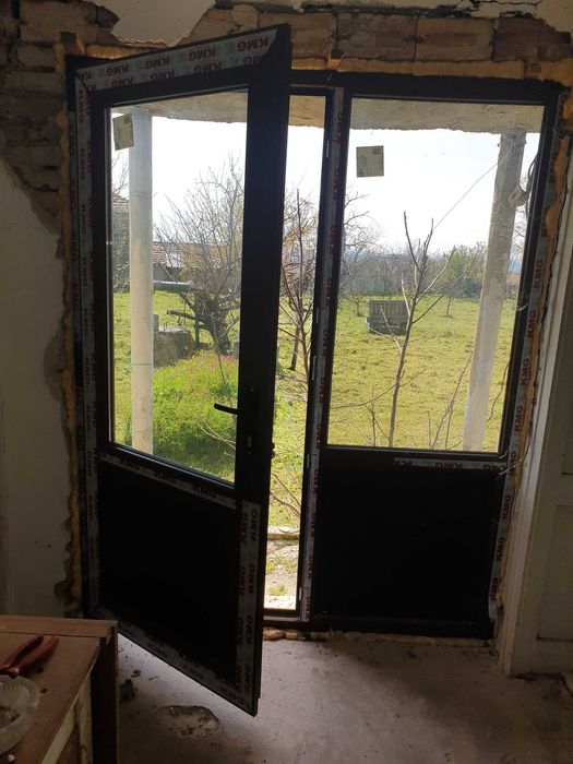 ИМОТ В с.КРИВНЯ ДВА ПАРЦЕЛА, КЛАДЕНЕЦ ПАРТИДИ ЗА ТОК И ВОДА