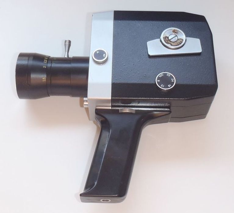 Кинокамера "Кварц"