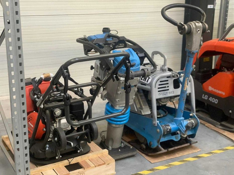 Inchiriez placa compatoare mai  Oradea – utilaje noi, 80kg, 200kg