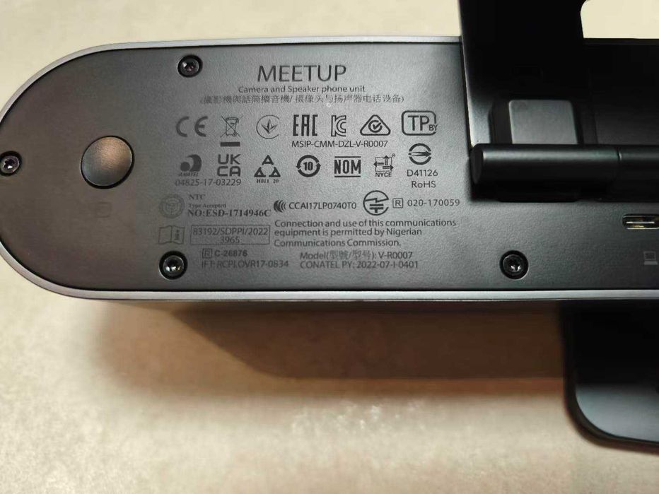 Logitech MeetUp – camera video pentru conferinte, stare aproape noua.