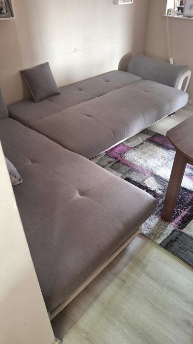 Разтегателен диван