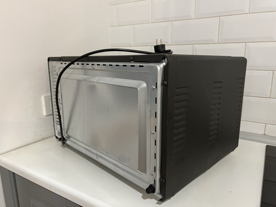 Cuptor electric heinner