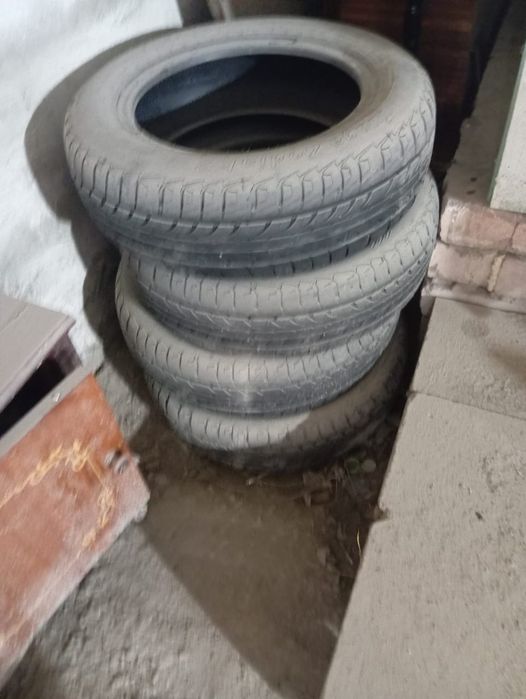 Шины 15/185/65 срочно 28000