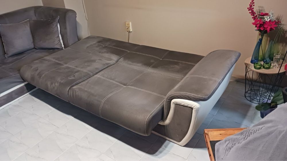 Ъглов диван от две части