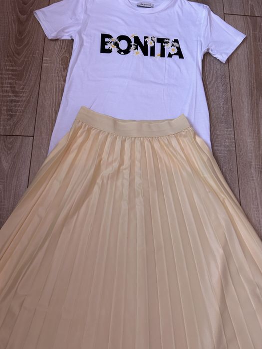 Сет от пола и тениска