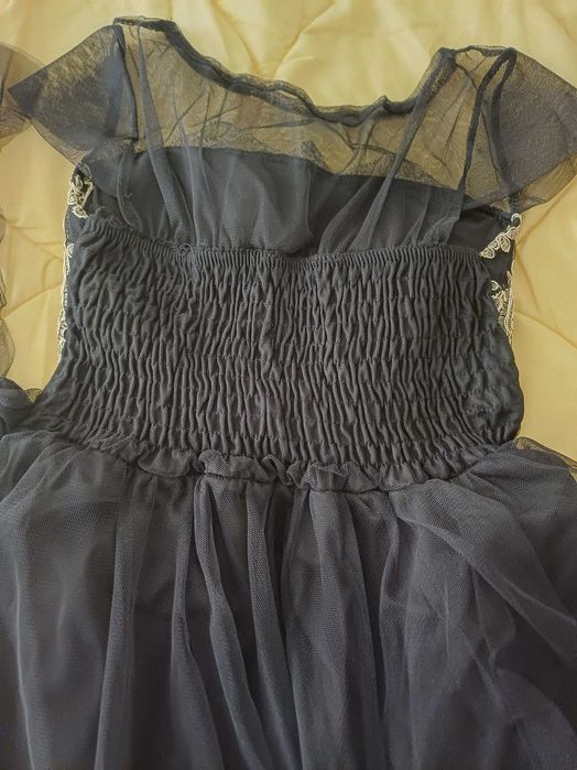 Дамска рокля за повод