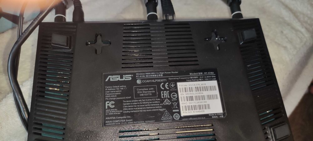 Router Asus RT-N18U 600Mbps High Power 3 Antene, 4xGigabit, USB3.0,