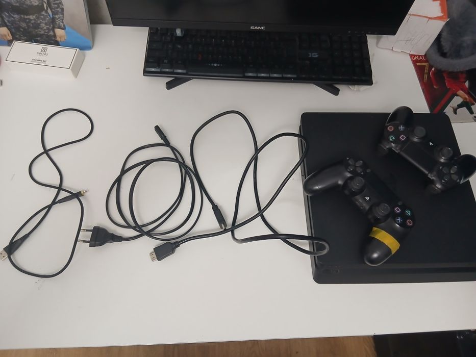 Playstation 4 slim 1tb