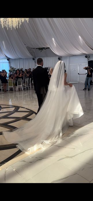 Дизайнерска  булчинска рокля