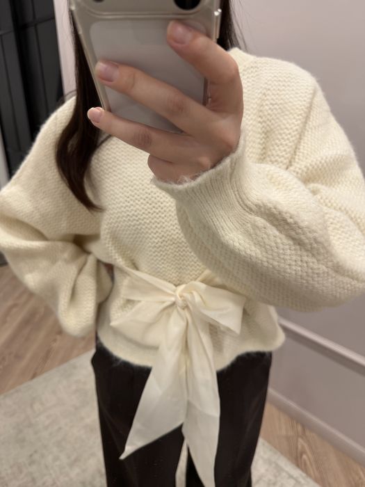 Свитер с бантом, новый