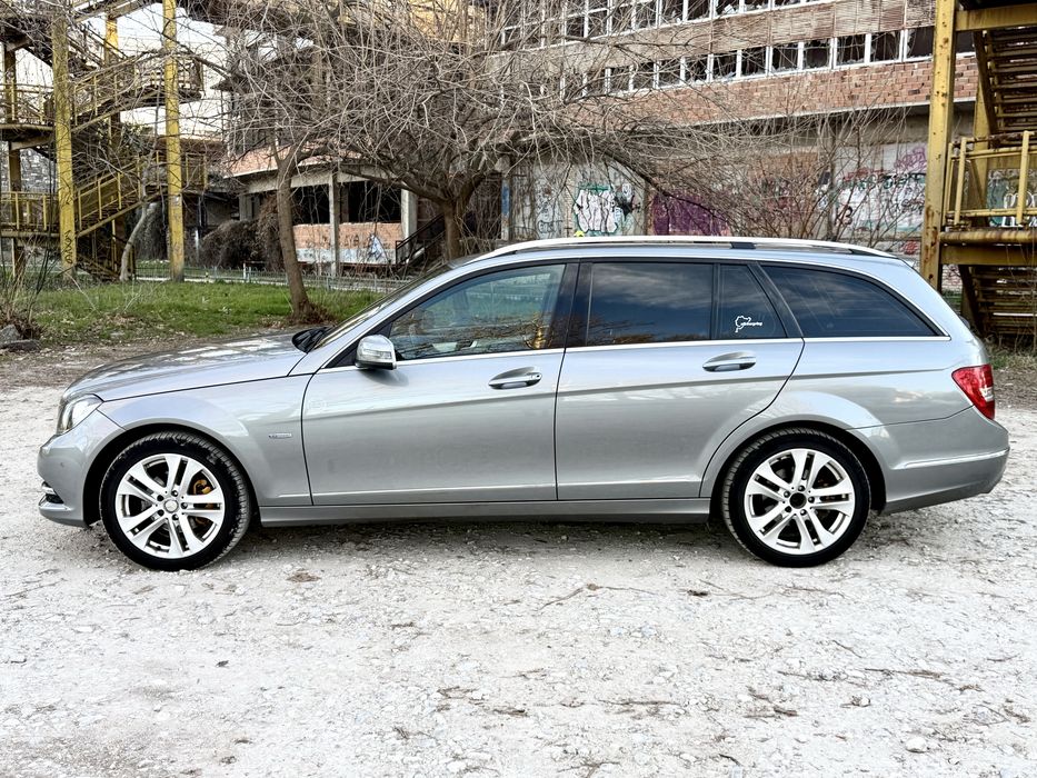 Mercedes W204 2.2 CDI с теглич и задна камера