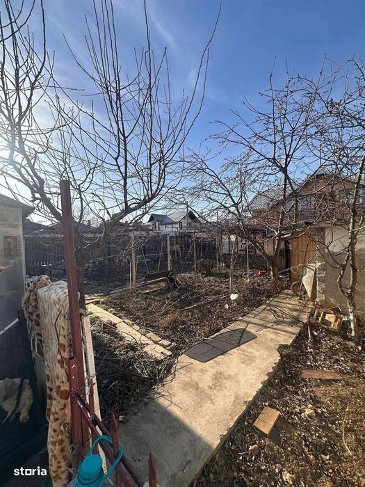 De vanzare casuta și teren in Roman, 300mp cu 12ml deschidere 25.000e