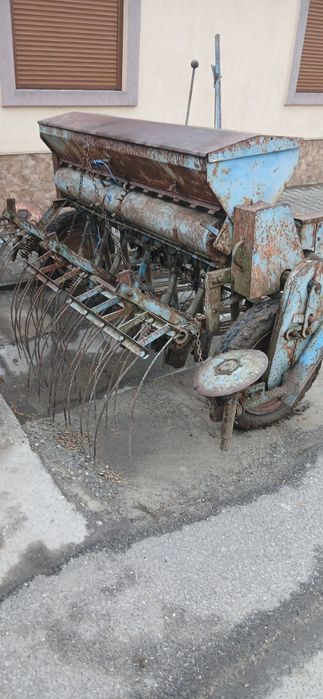 Vând semănătoare de păioase germană marca BOTSCH