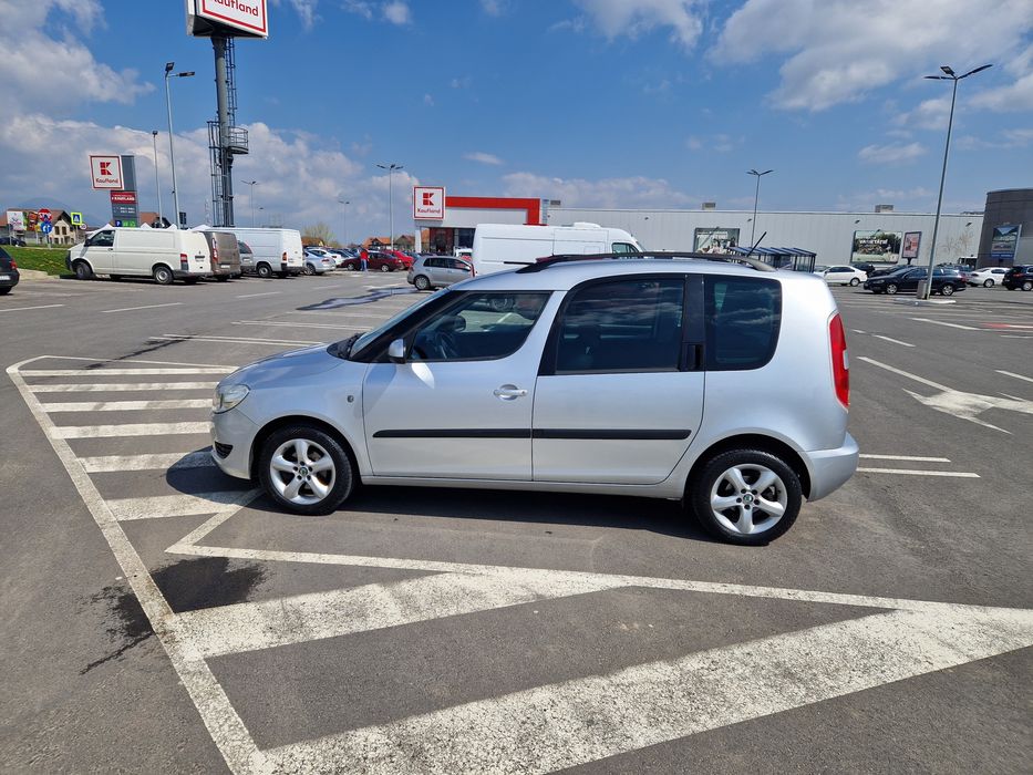 Vând Skoda Fabia Roomster
