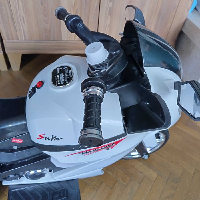 Акумулаторен мотор Moni