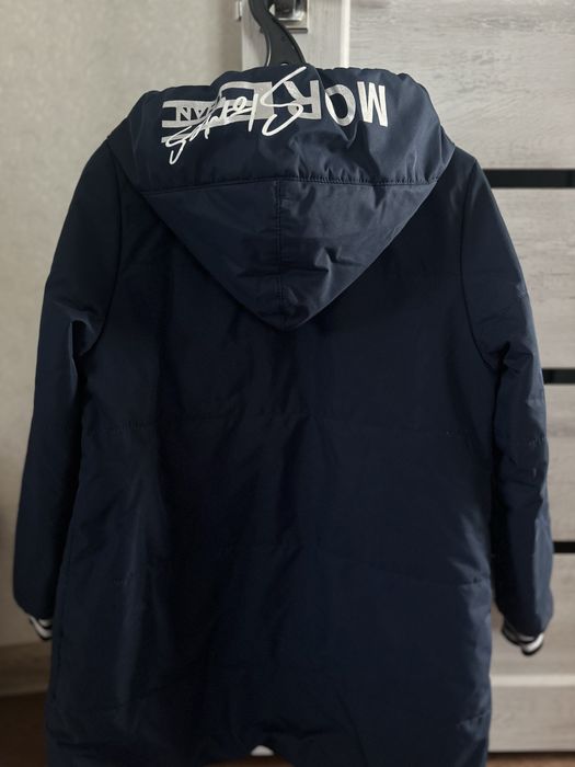 Продаю куртку весна-осень девочка