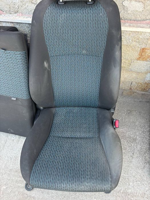 Седалки за Toyota Yaris