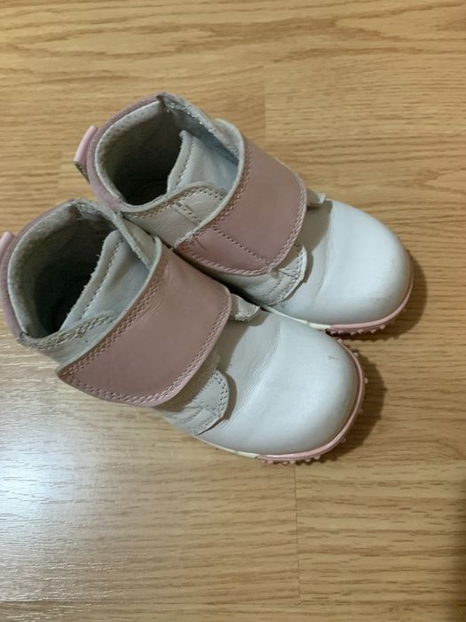 Ghete din piele pentru fetite