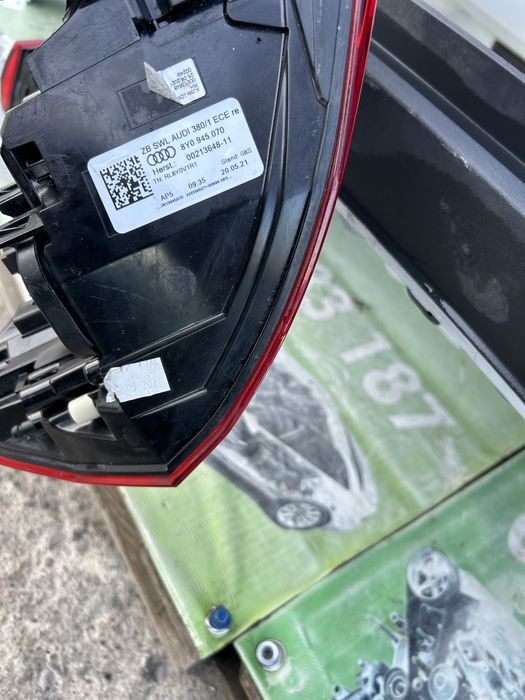 Stop dreapta aripă  Audi A3 8Y hatchback