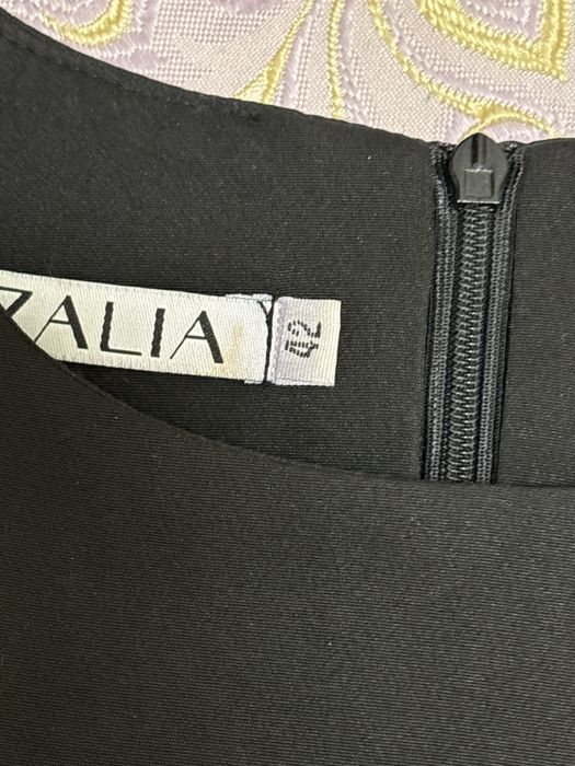 Элегантное черное платье