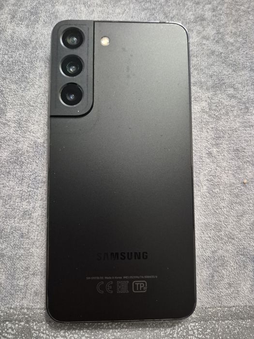 Продам Samsung S22
