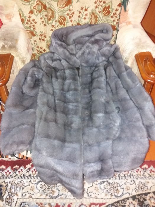 Шуба норковая с капюшоном