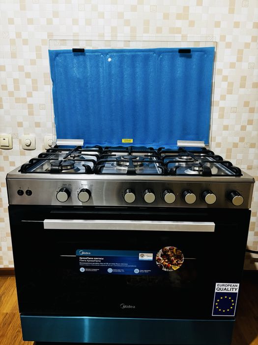 Продаётся газовая плита Midea