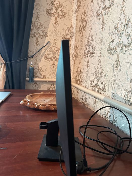 Monitor hp в хорошем состоянии