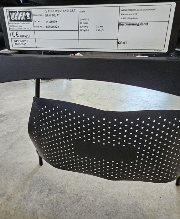 Газово барбекю WEBER