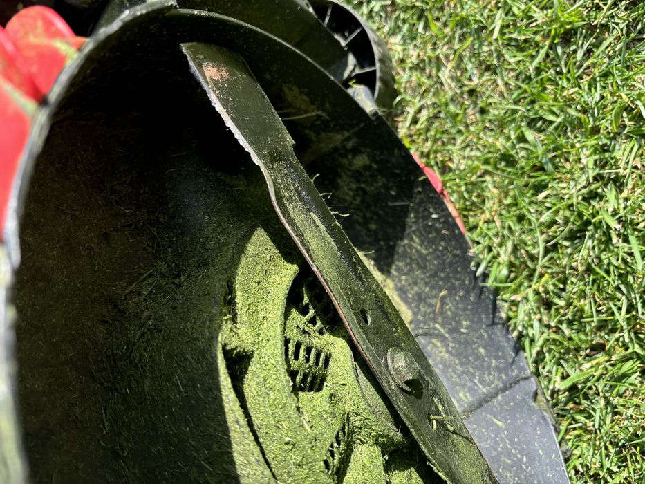 Masina tuns iarba Bosch ARM 3400