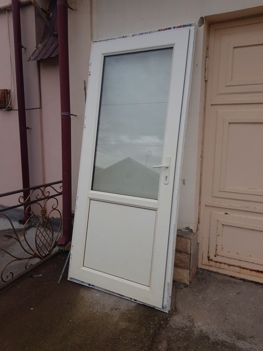 Продам дверь, очень хорошего качества, эшик холати а'ло  олдинги калин