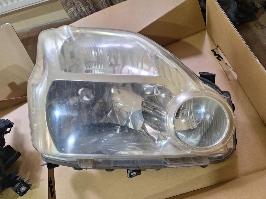 Фарове за Nissan X-trail