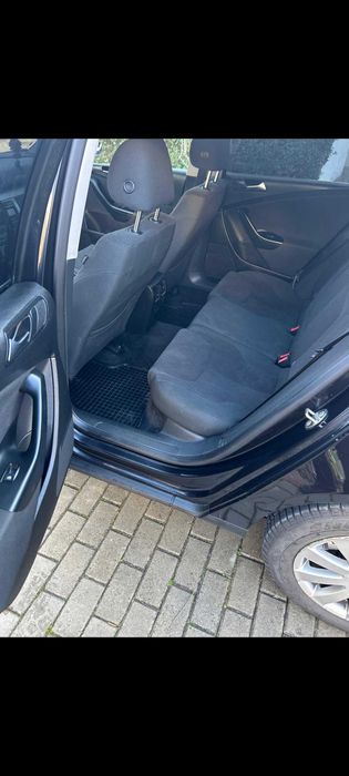 VW Passat B6 1.9tdi 105ks 2009 перфектно състояние обслужен нов внос