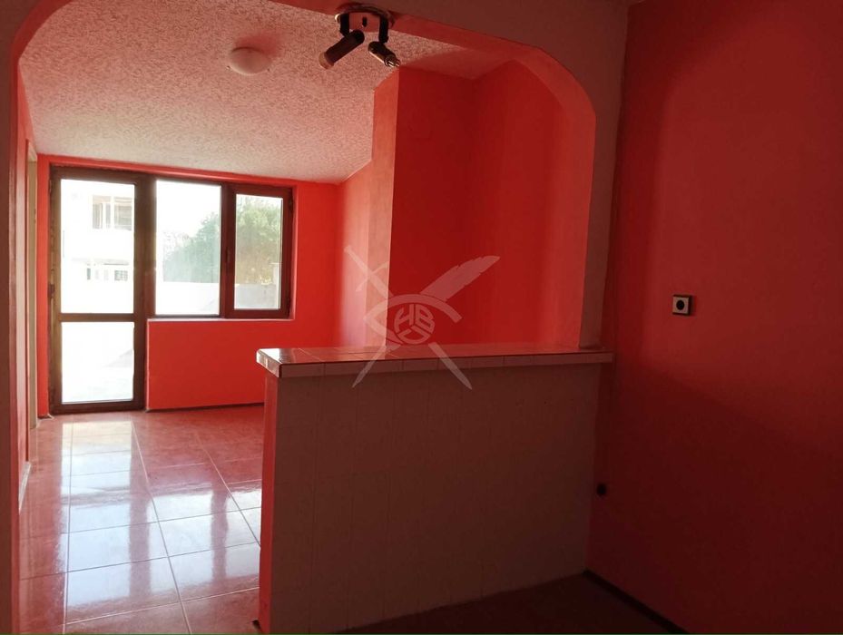 Тристаен апартамент във Възраждане 66399