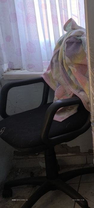 Продам компьютерный стол