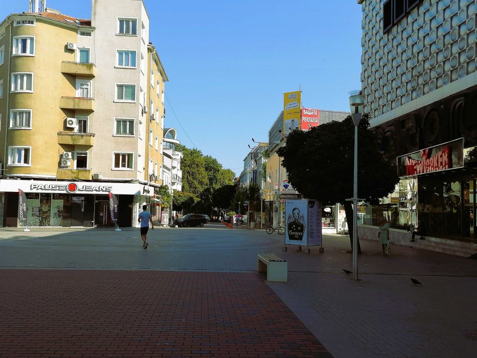 Дава се под наем Едностаен апартамент в Варна, Гръцка махала - 20 кв.м за 650 € - Снимка #9