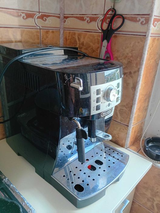 Espressor automat De'Longhi Magnifica S