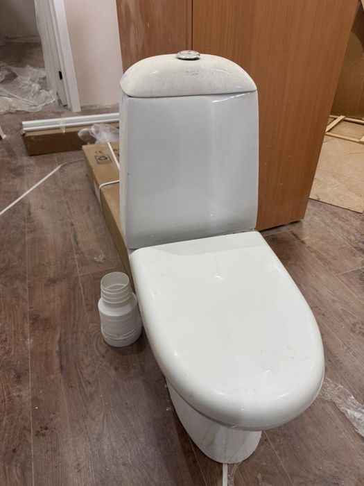 Унитаз бу продам