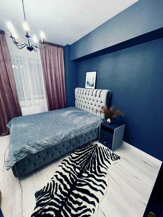 persoana fizica camera in PENTHOUSE  TATARASI .. lux ...