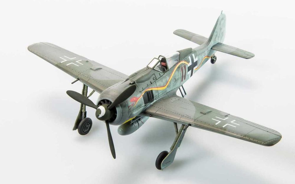 Сборная модель самолета Focke-Wulf Fw 190А ( 1/72 REVELL)