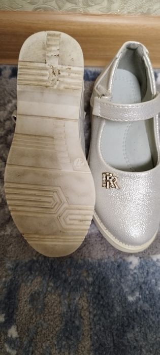 Туфли на девочку