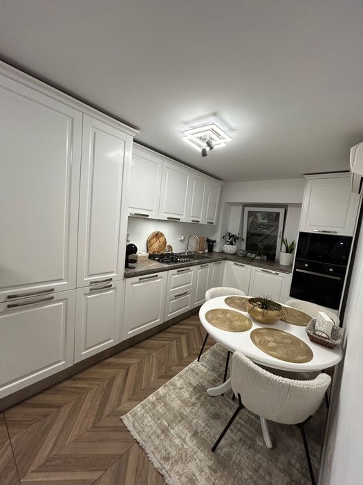 Apartament de vanzare str Revolutiei 58