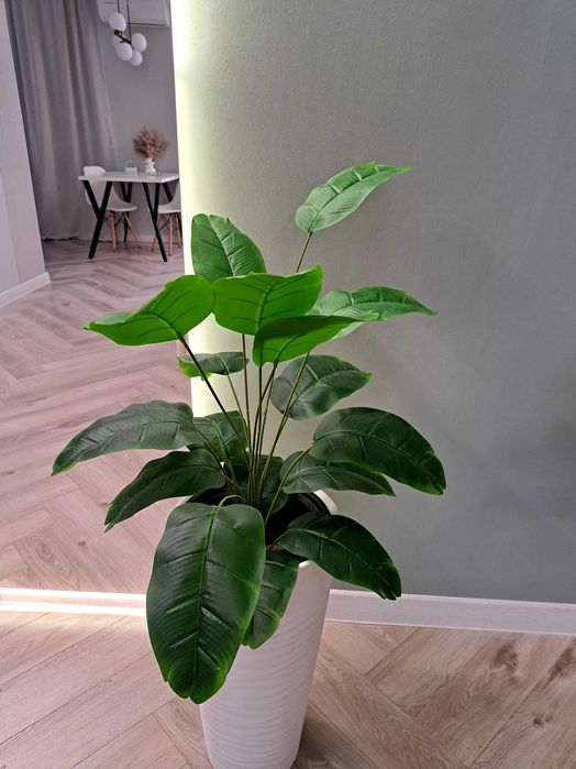 Продам искусстаенное банановое дерево