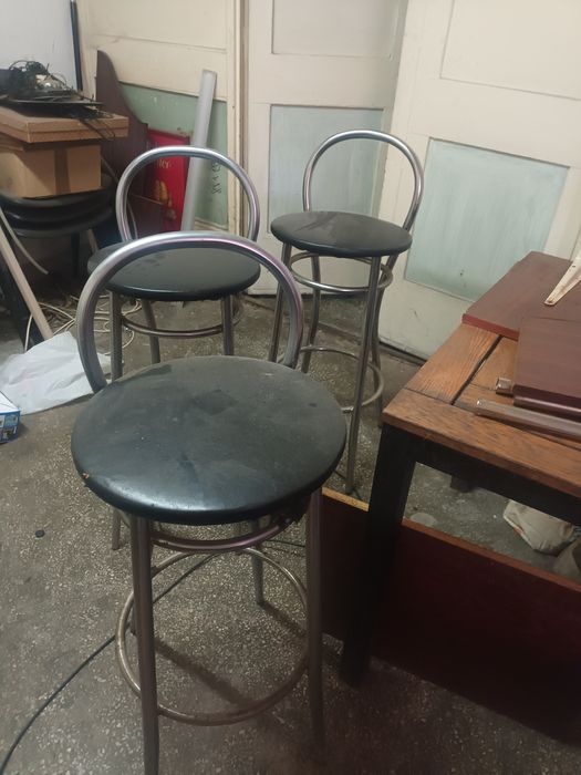 Mobilier bar canapele mese