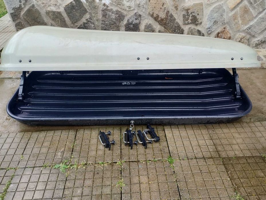 Продавам автобокс за покрив