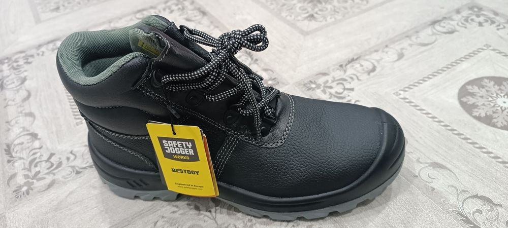 Продам Спец одежду