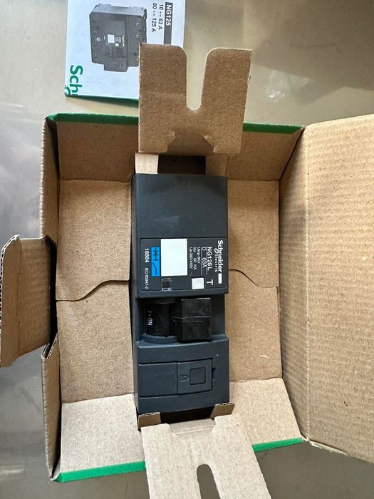 Schneider Electric NG125L 4P 63A D – Автоматичен прекъсвач