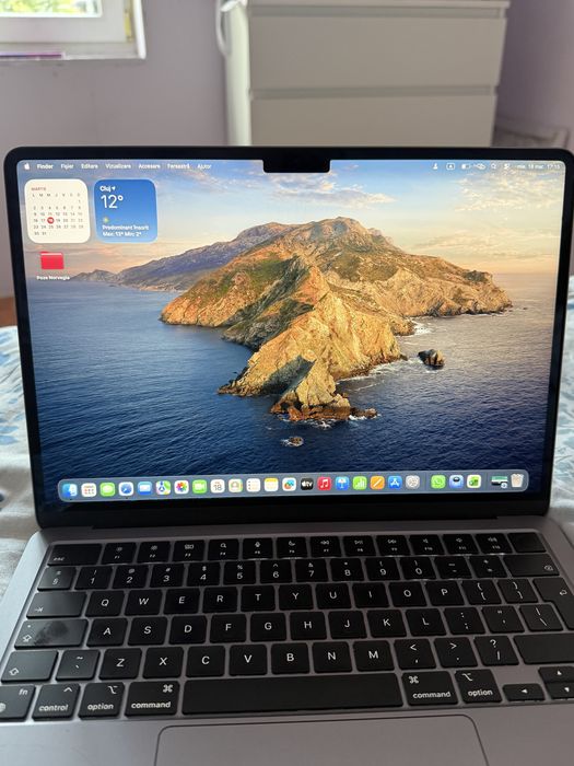 MacBook Air M2, 2022
